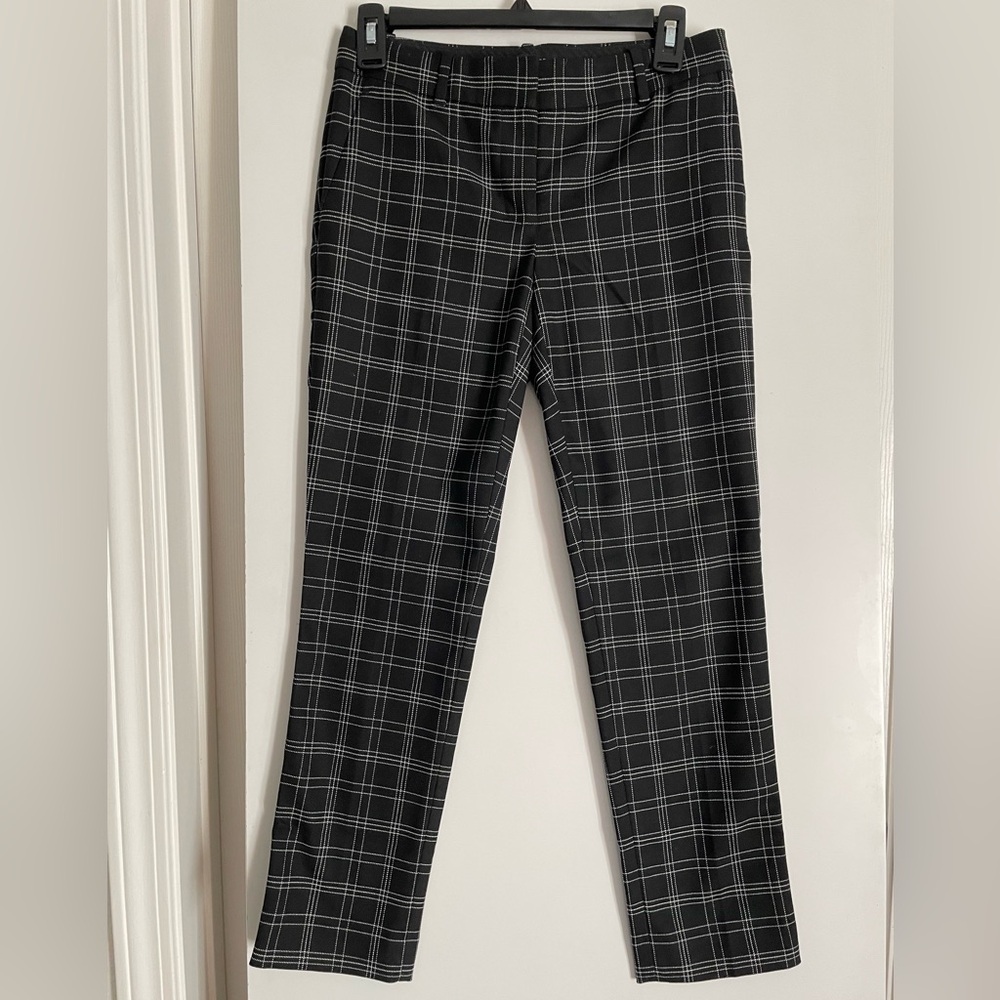 Ann Taylor Black/White Check Dress Pants Trousers Straight Leg, Mid Rise